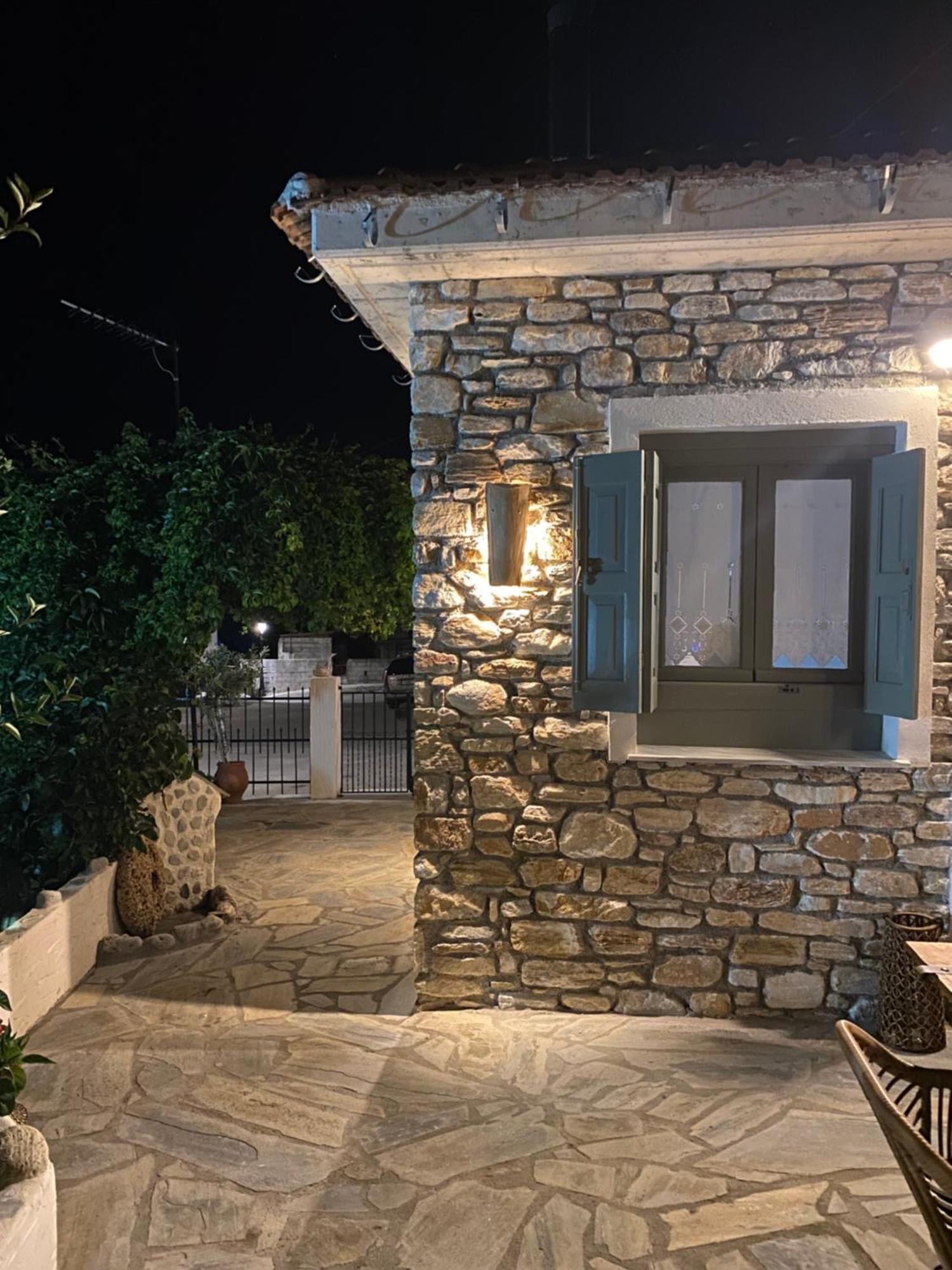 Oneiropetra Luxury House Villa Argalasti Exterior photo